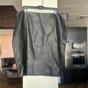 Boutique  Black  Faux Leather Skirt -  Size 18W NWT